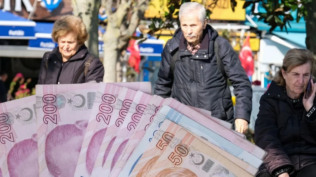 Emeklinin Hesabına Geçecek Tutar Güncellendi: İki Sefer Ödeme Yapılacak