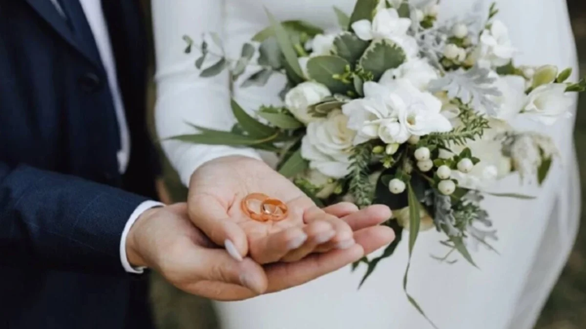 Gençler Aşık Olmaya Korkuyor! Evlenmek İsteyen En Az 2 Milyon TL'yi Gözden Çıkarsın!