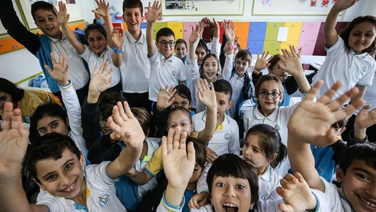 Öğrenciler Tatile Doyamayacak: Dönem Bitmeden Bir Tatil Daha Geliyor